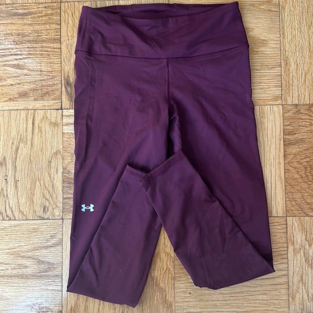 UnderAmour burgundy Legging